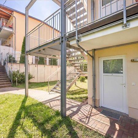 Tema 8 Apartment Херингсдорф Екстериор снимка